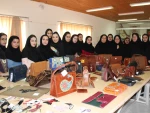 برگزاری  نمایشگاه دست ساخته های دانشجویی به مناسب گرامی داشت روز جهانی صنایع دستی  در آموزشکده دکتر معین رشت  2