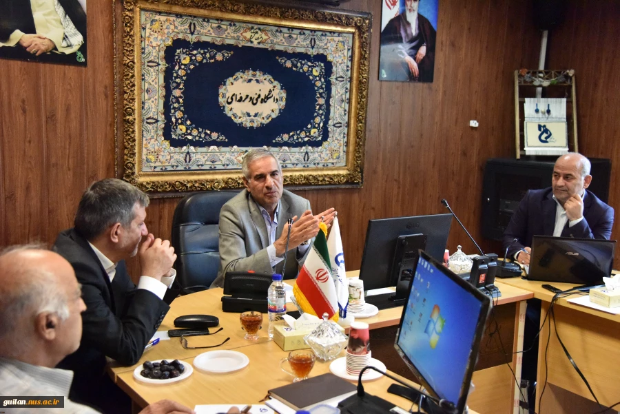 نشست بررسی آیین نامه استخدام و ارتقای اعضای هیأت علمی دانشگاه فنی و حرفه ای برگزار شد. 6