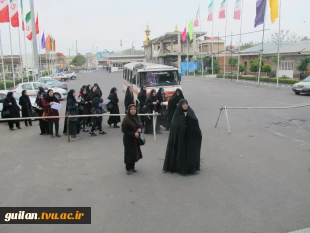 حضور دانشجویان و همکاران و اساتید  بسیجی آموزشکده دکتر معین در گلزار شهدای رشت به مناسبت گرامیداشت هفته بسیج 4