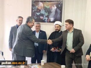 تجلیل از اساتید و همکاران آموزشی به مناسبت روز معلم و استاد 5