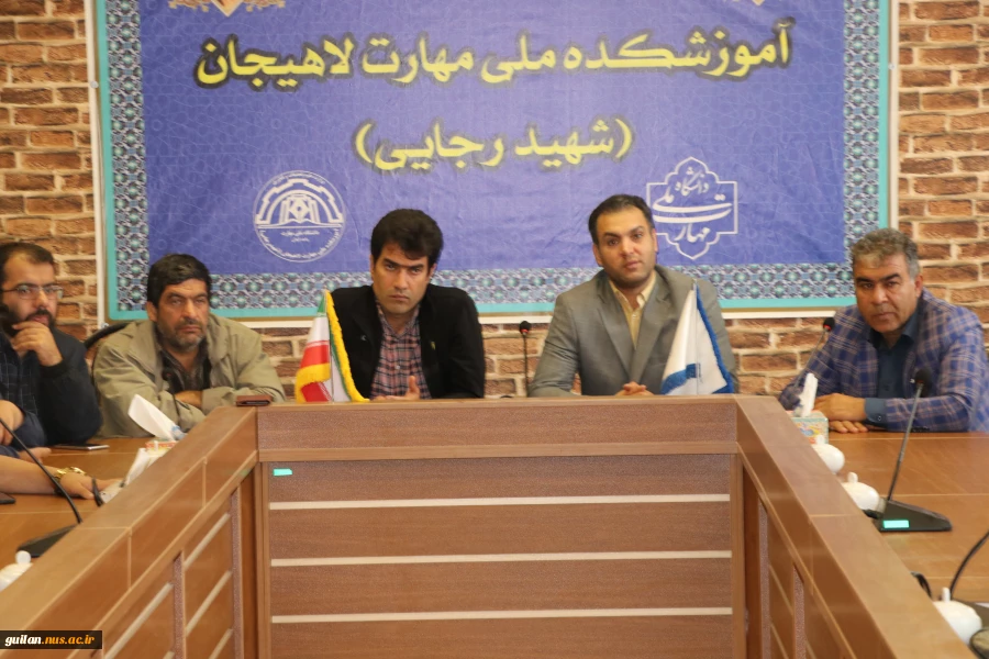 حضور دانش آموزان سال دوازدهم هنرستان های چابکسر و املش با هدف اطلاع رسانی زمان ثبت نام و بازدید از امکانات آموزشکده ملی مهارت شهید رجایی لاهیجان 
 3