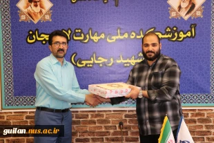 جلسه هم اندیشی ریاست آموزشکده با  دانشجویان فعال کانون ها و انجمن های علمی آموزشکده ملی مهارت شهید رجایی لاهیجان
 8